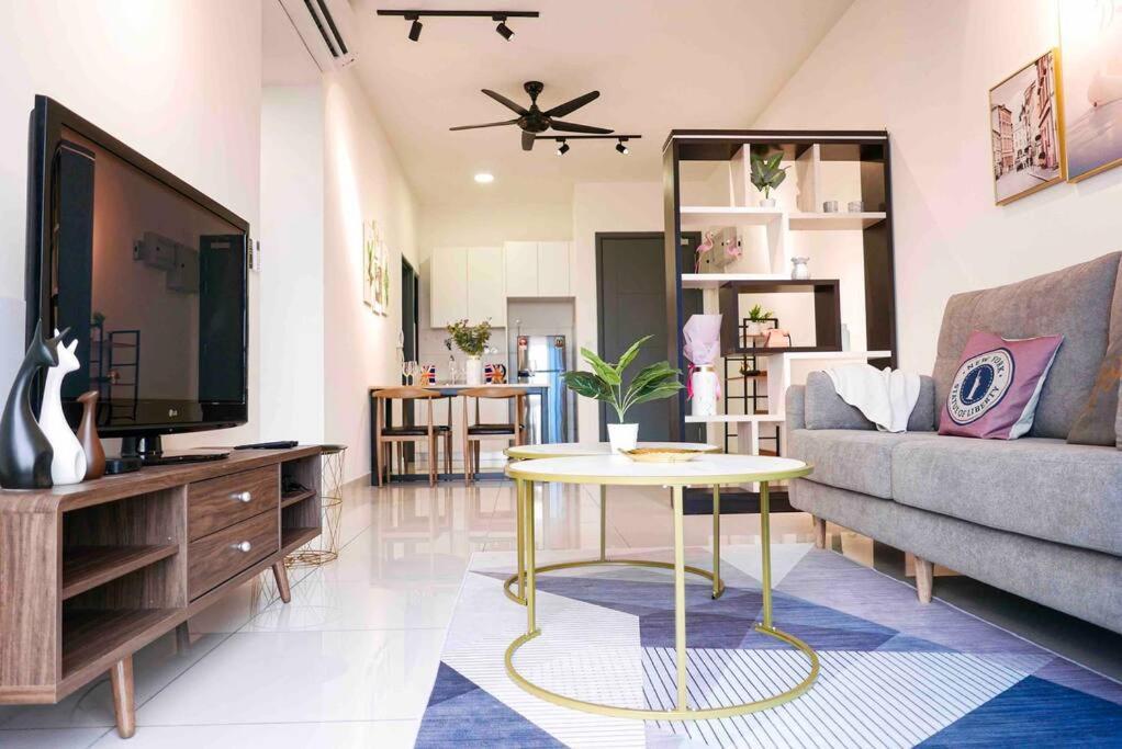 Bukit Jalil Cozy Place 5~7pax Pangsapuri Kuala Lumpur